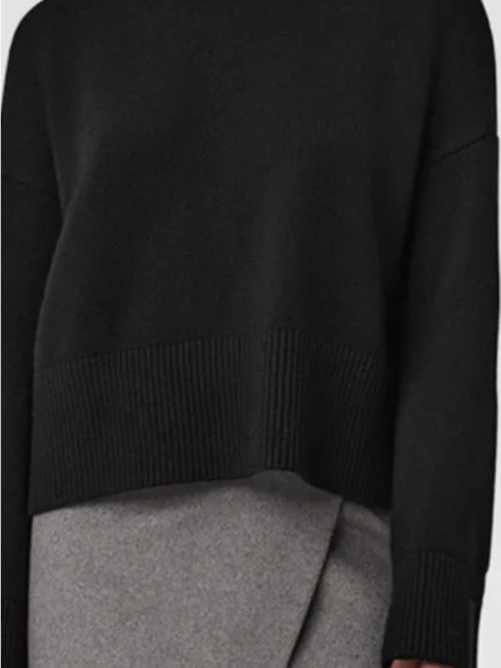 Everyday Black Crewneck Sweater with Ribbed Hem